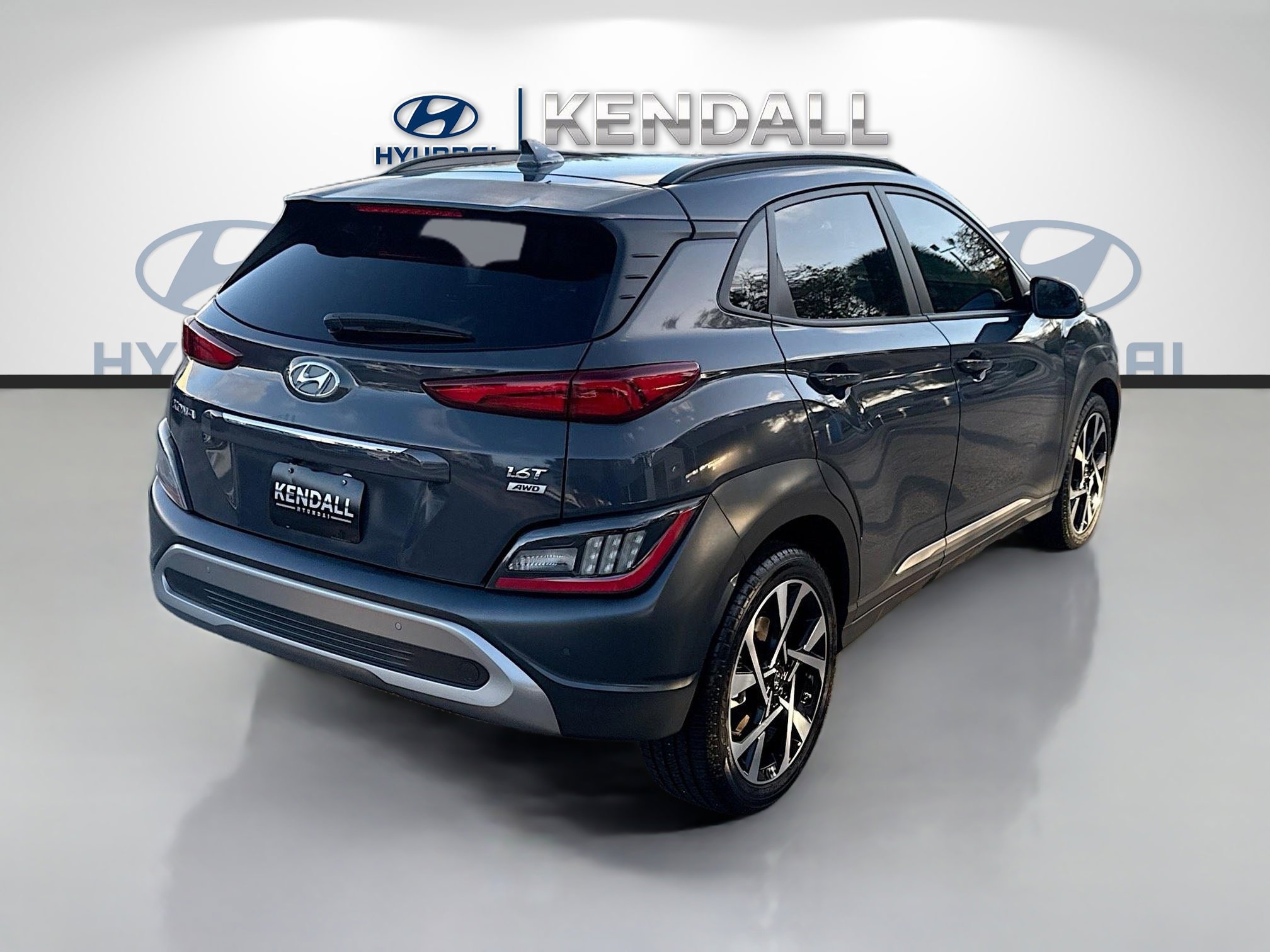 Used 2023 Hyundai Kona Limited w/ Cargo Package AWD/4WD image 6