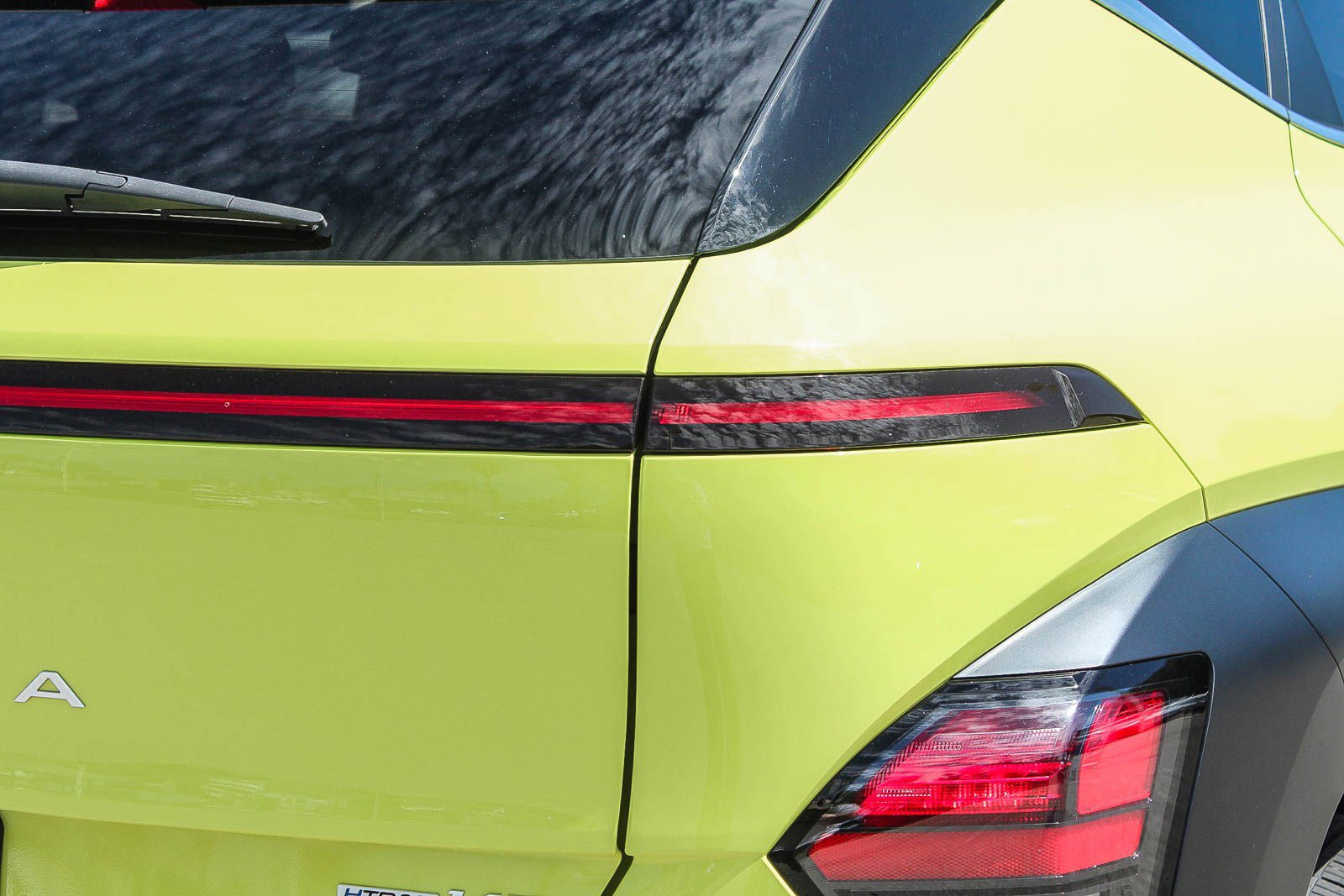 Used 2024 Hyundai Kona Limited AWD/4WD image 11