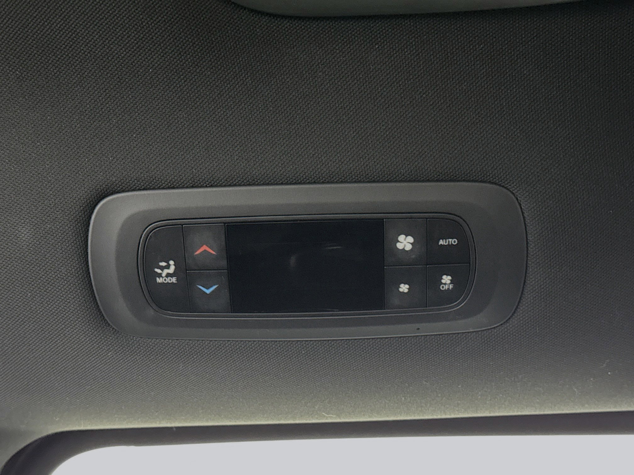 Used 2022 Chrysler Pacifica Touring-L w/ Uconnect Theater Family Group image 26