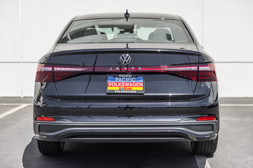 New 2027 Volkswagen Jetta Sport FWD image 4