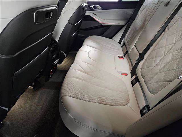 Certified 2024 BMW X5 sDrive40i w/ Premium Package RWD image 18