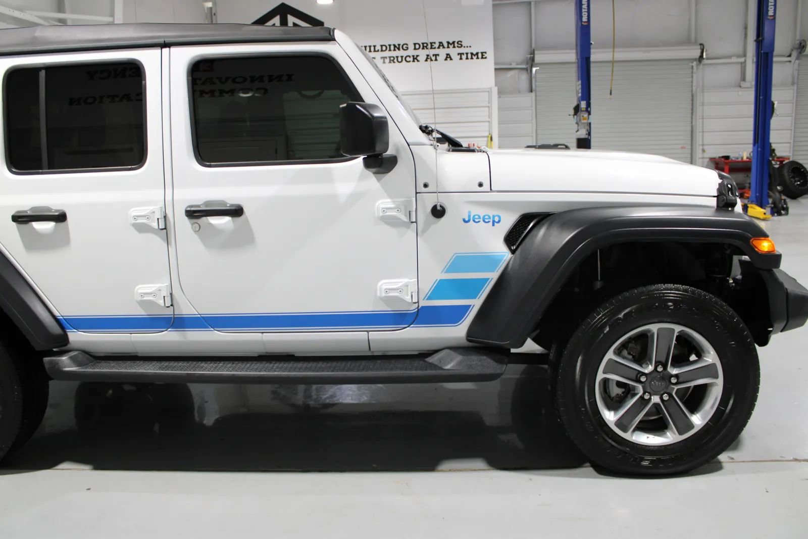 Used 2020 Jeep Wrangler Unlimited Sport S image 7