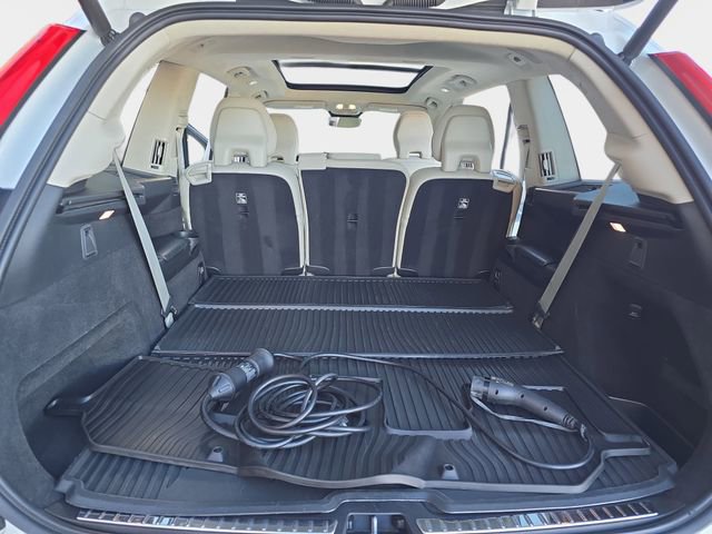 Used 2024 Volvo XC90 T8 Ultimate w/ Lounge Package AWD/4WD image 14