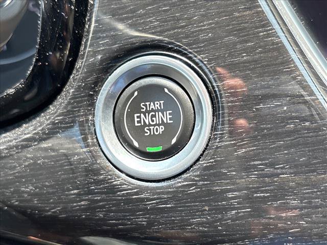 Certified 2022 Cadillac XT6 Premium Luxury w/ Technology Package FWD image 17