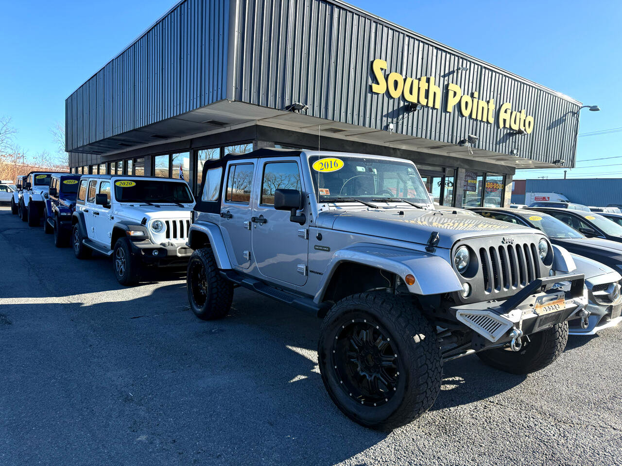 Used 2016 Jeep Wrangler Unlimited Sport image 42