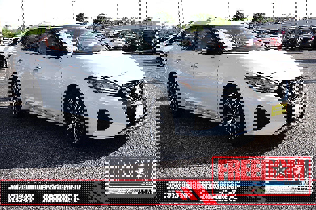 Used 2023 Nissan Maxima SV w/ Floor Mat Group image 6