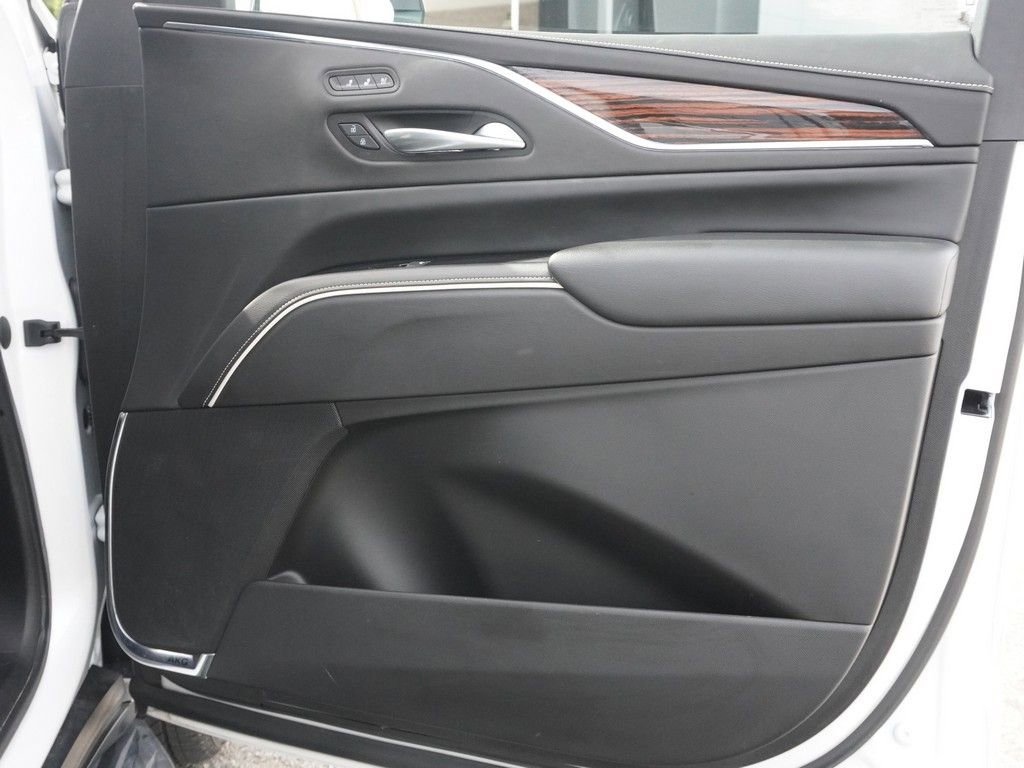 Used 2023 Cadillac Escalade Premium Luxury w/ LPO, Floor Liner Package AWD/4WD image 32