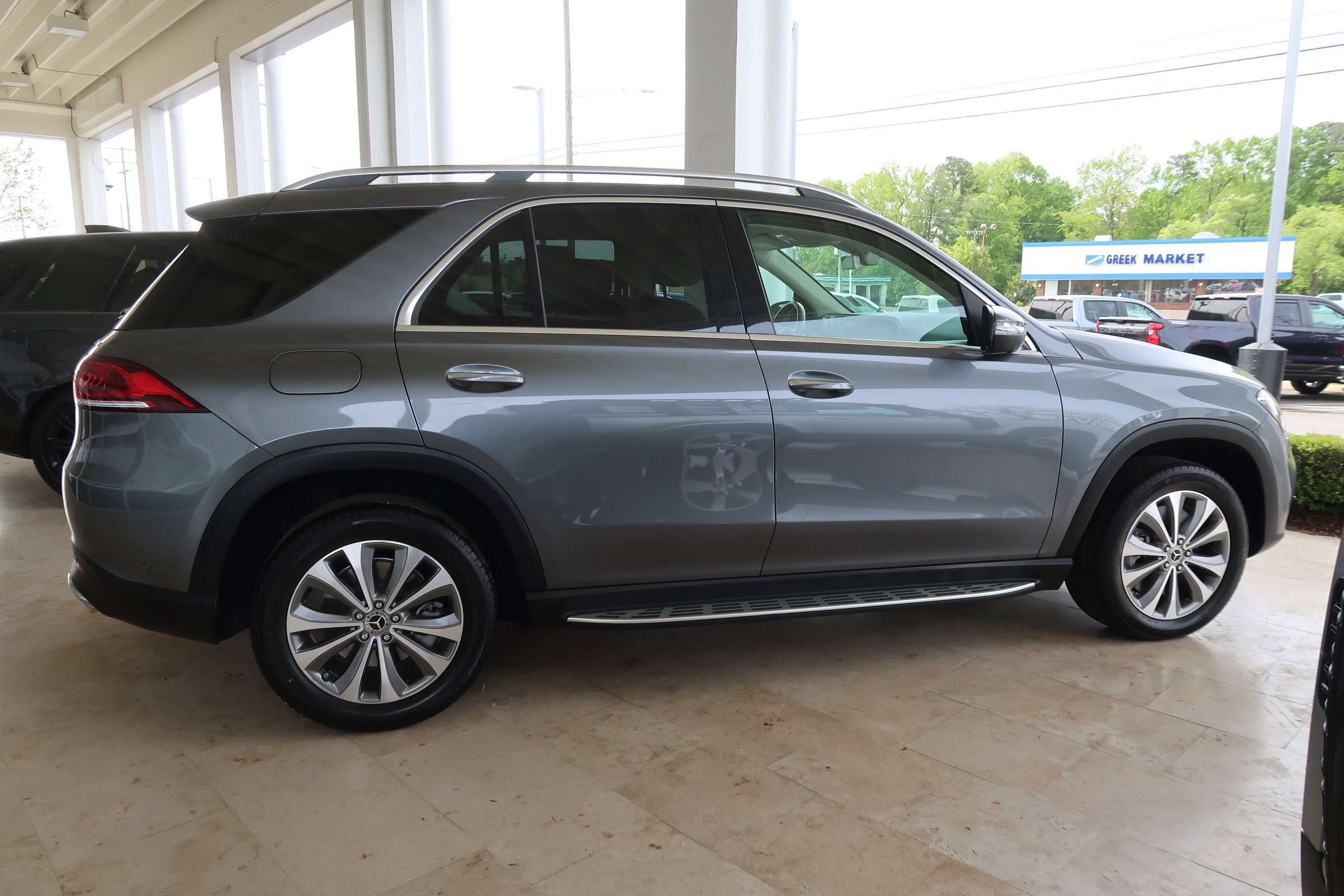 Used 2020 Mercedes-Benz GLE 450 4MATIC image 11