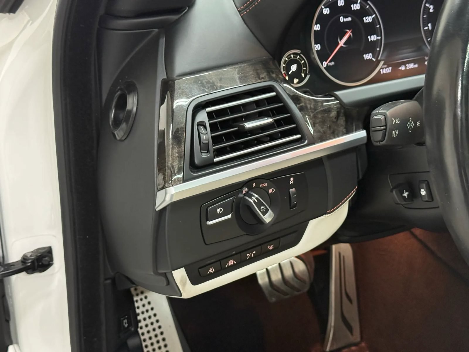 Used 2014 BMW 650i Gran Coupe xDrive AWD/4WD image 30