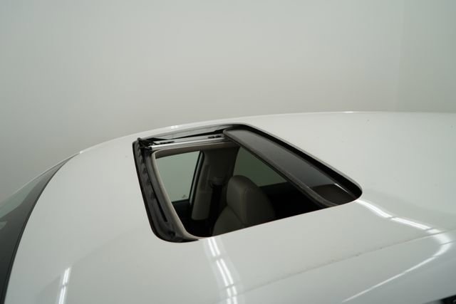 Used 2025 Honda HR-V EX-L image 45