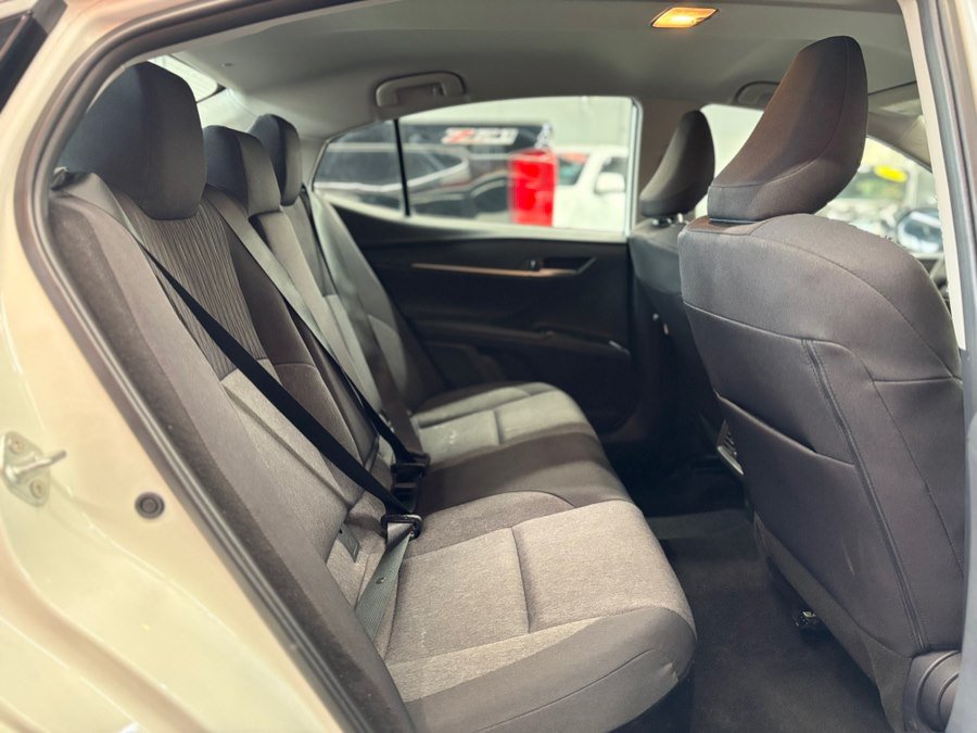Used 2025 Toyota Camry LE FWD image 16