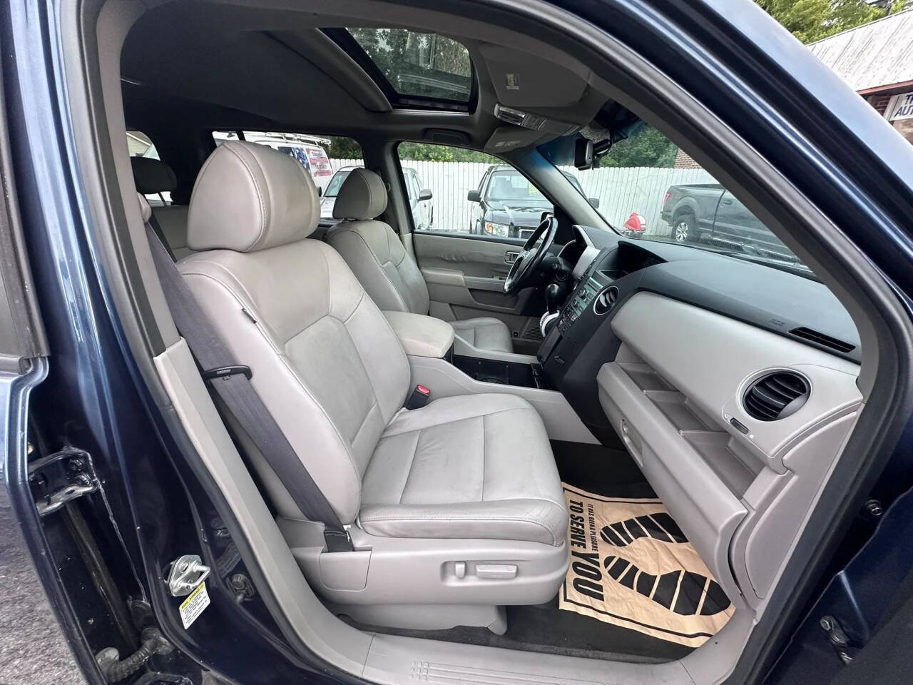 Used 2010 Honda Pilot EX-L image 13