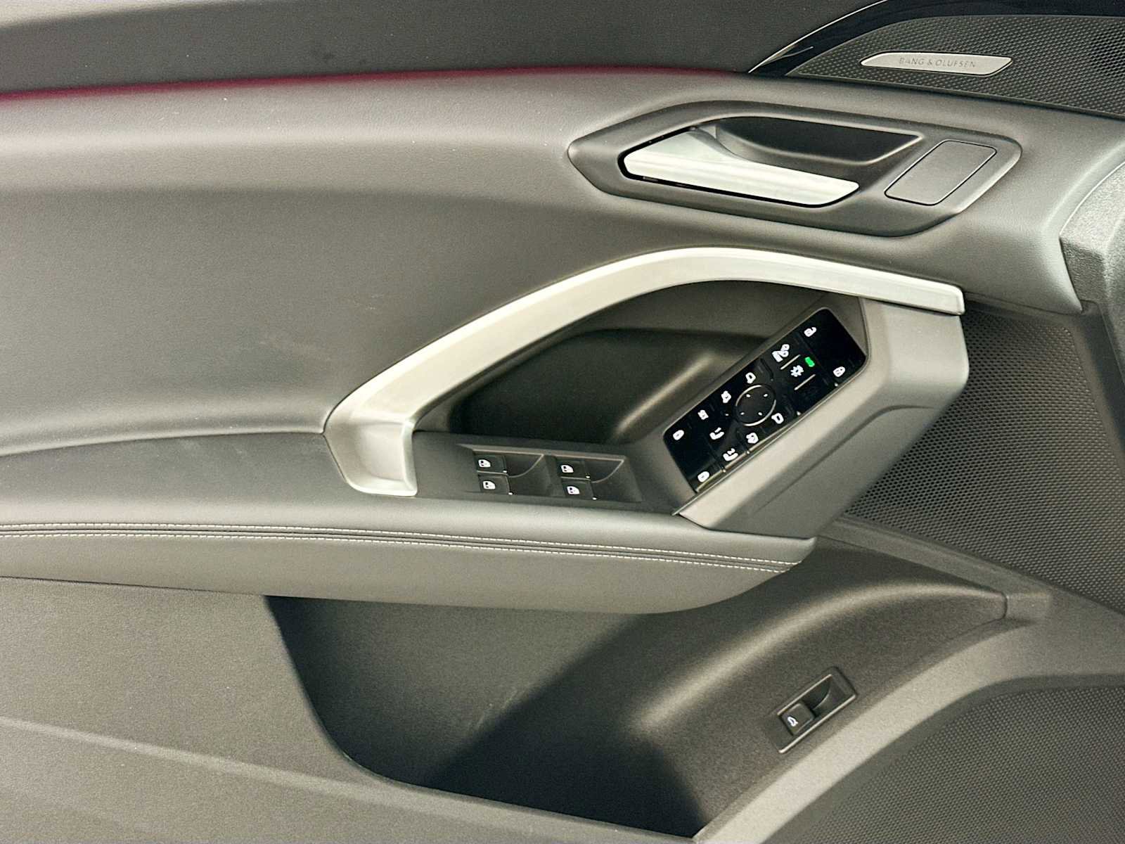 New 2025 Audi Q5 Premium Plus image 16