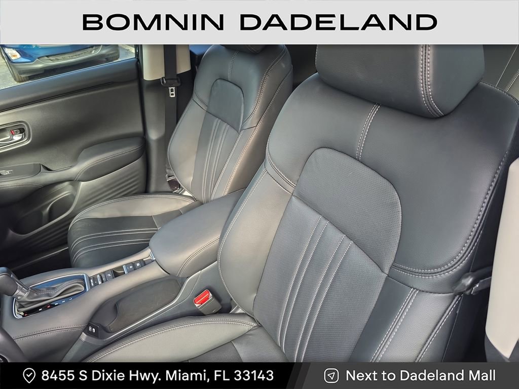 Used 2025 Honda HR-V EX-L image 17