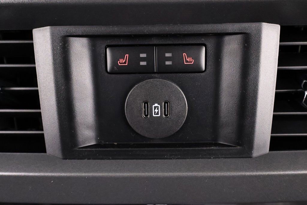 New 2026 Ford F250 Lariat w/ Black Appearance Package image 18