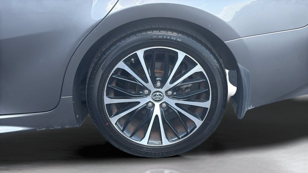 Used 2019 Toyota Camry SE FWD image 10