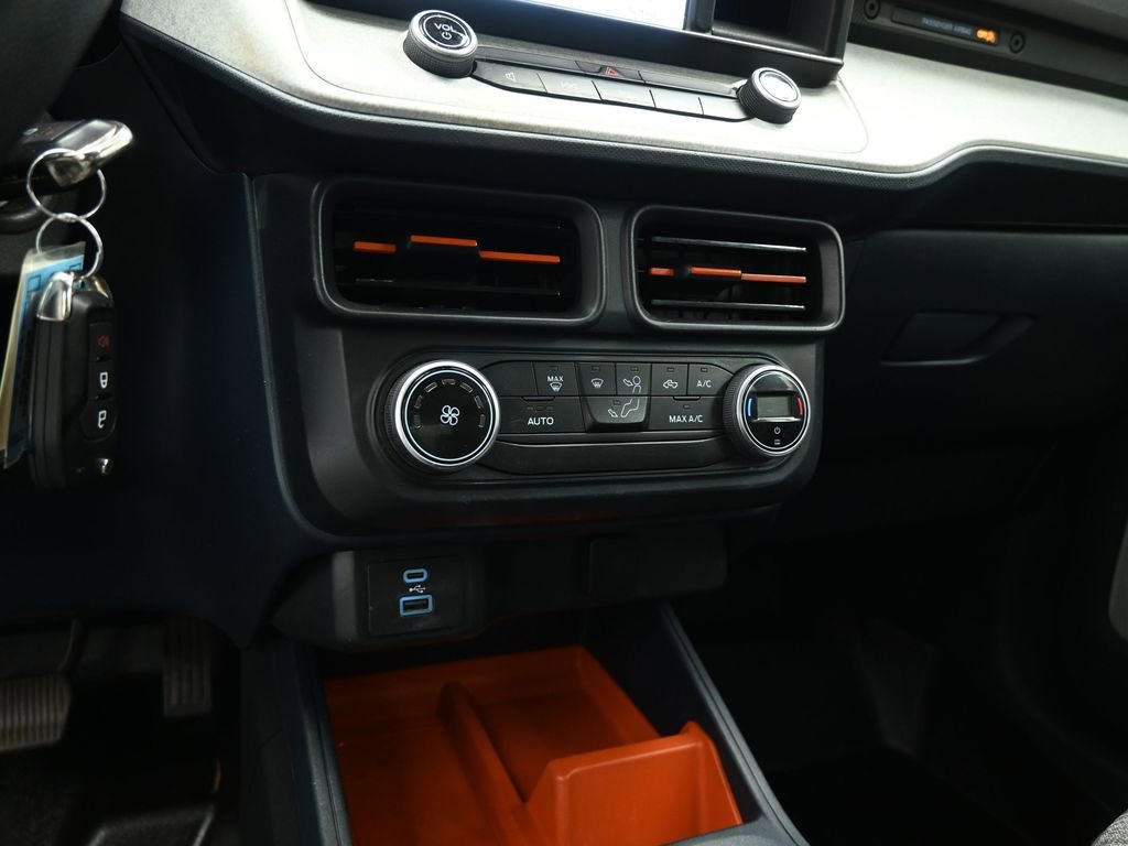 Certified 2022 Ford Maverick XLT w/ Equipment Group 300A Standard image 16