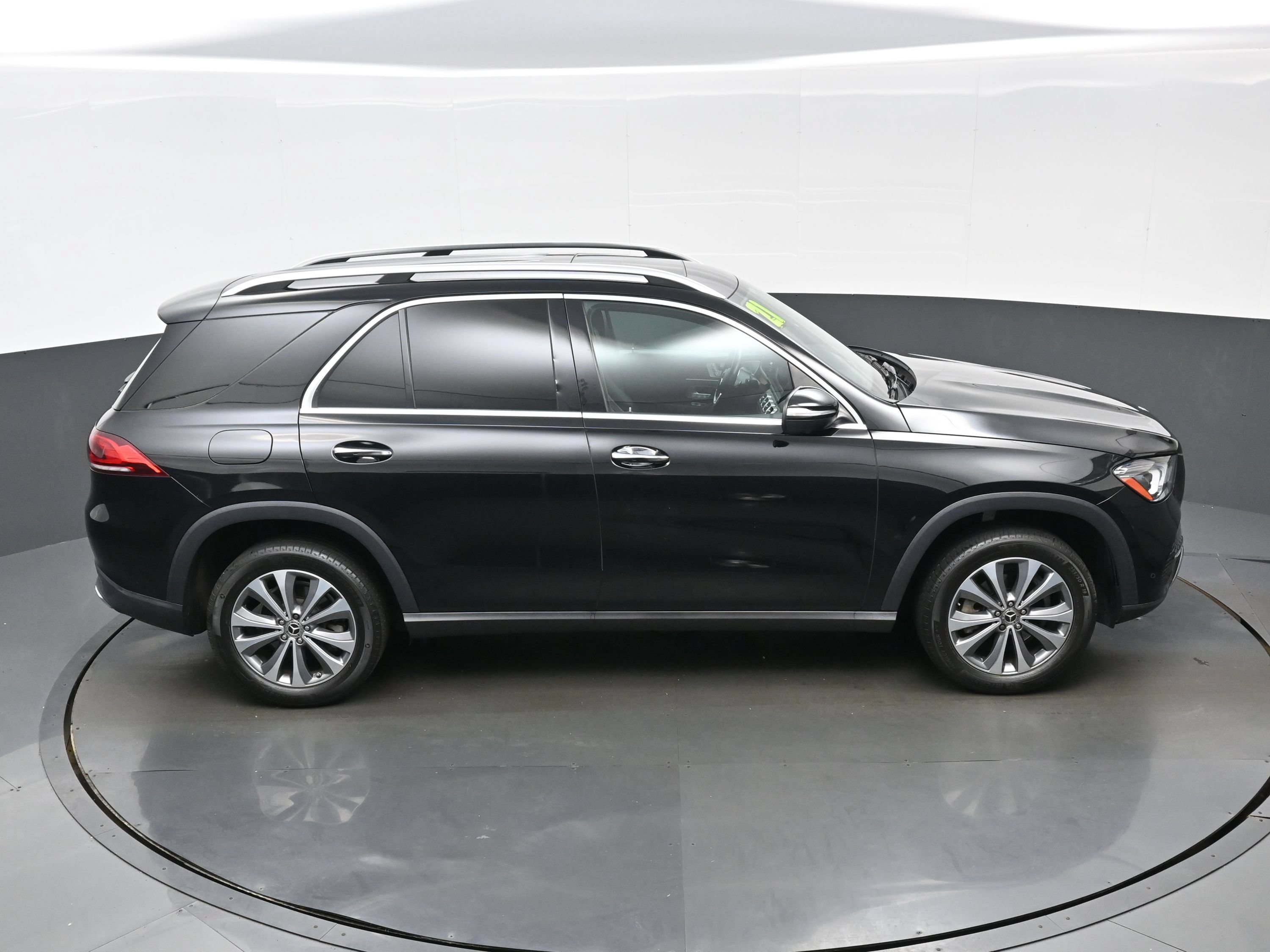 Used 2021 Mercedes-Benz GLE 350 w/ Premium Package image 41
