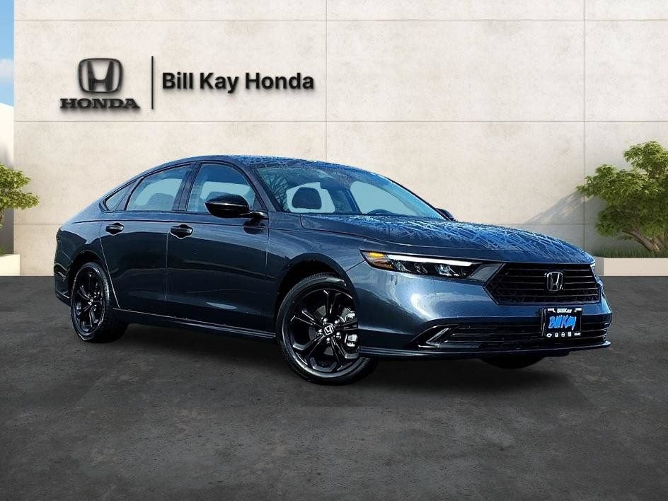 Used 2025 Honda Accord SE image 5