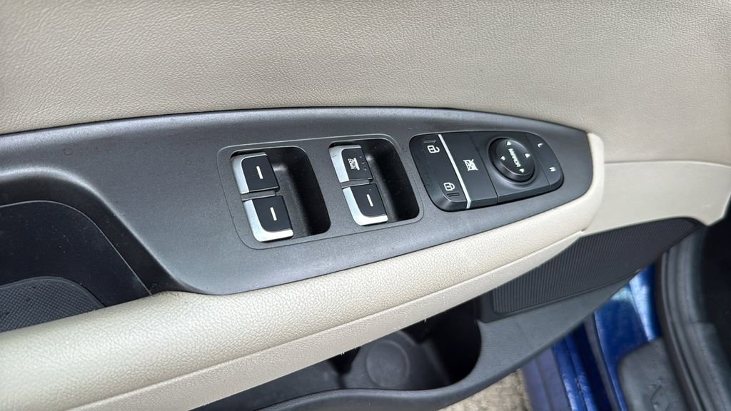 Used 2017 Kia Optima LX FWD image 20