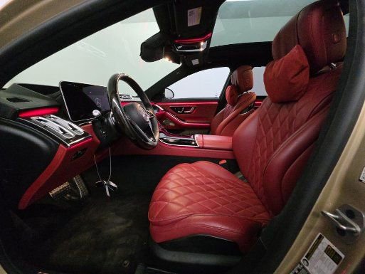 Used 2023 Mercedes-Benz S 580 4MATIC Sedan image 2