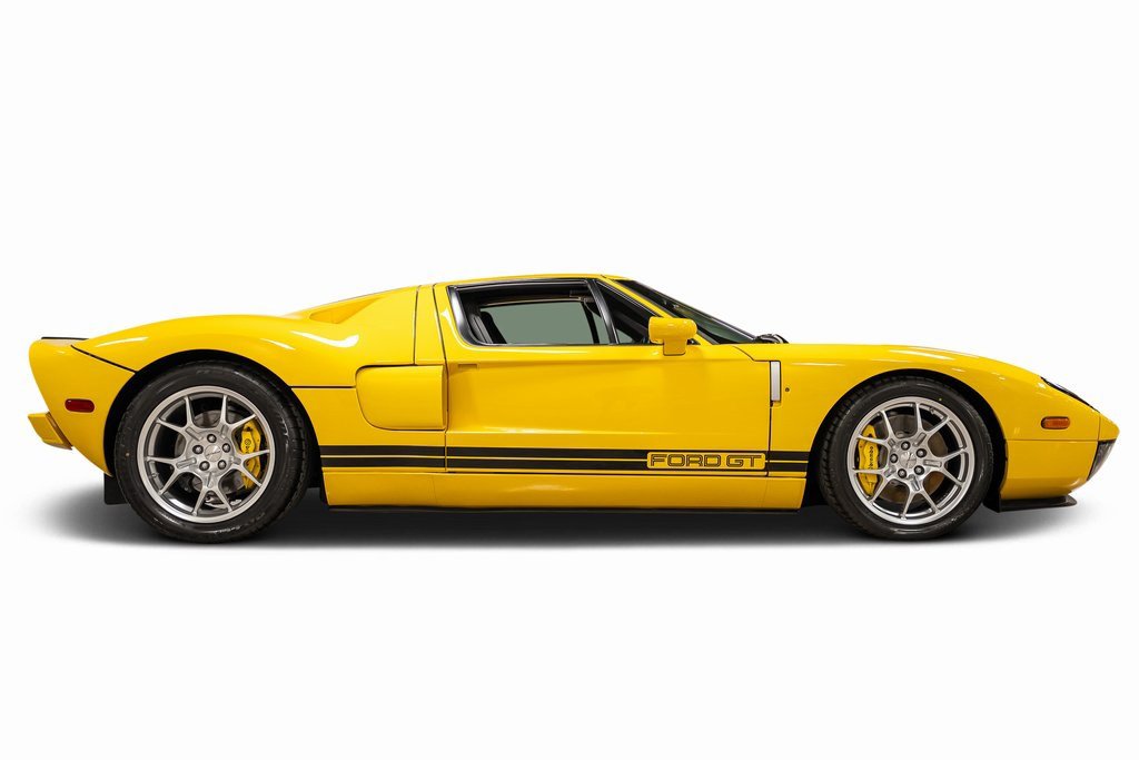 Used 2005 Ford GT image 33