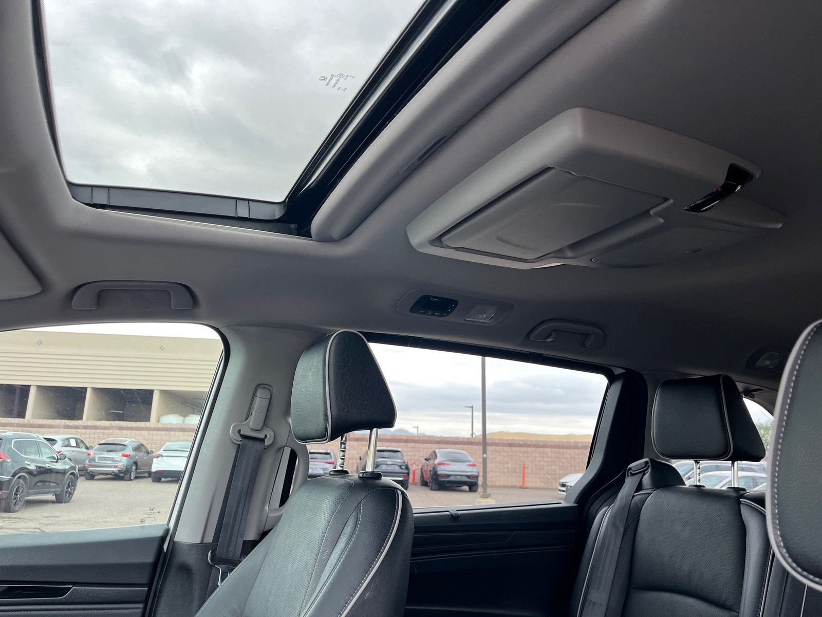 Used 2022 Honda Odyssey Elite image 28
