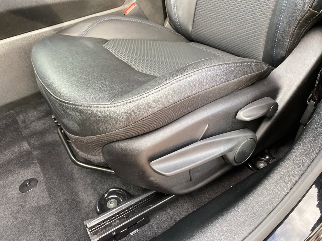 Used 2025 Jeep Compass Latitude w/ Altitude Special Edition image 25