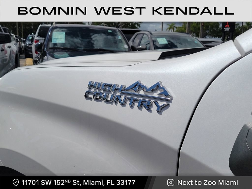 Used 2022 Chevrolet Silverado 1500 High Country w/ High Country Premium Package image 9