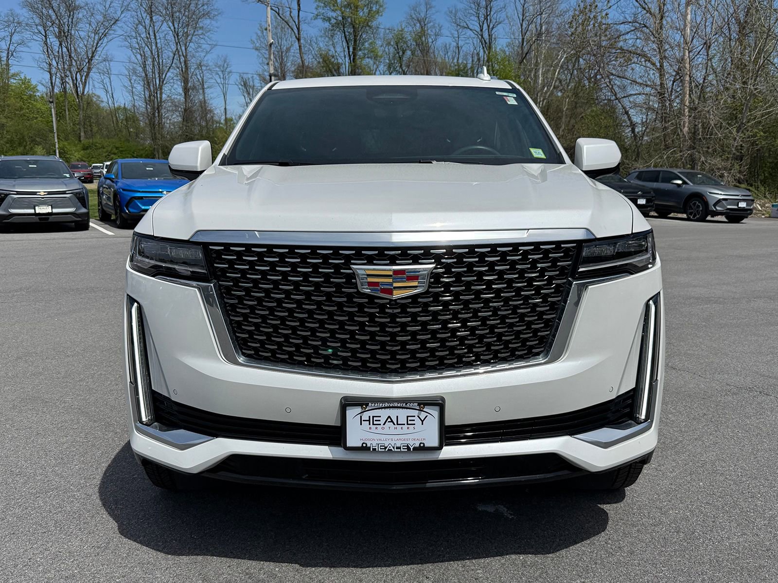 Certified 2024 Cadillac Escalade Premium Luxury AWD/4WD image 2