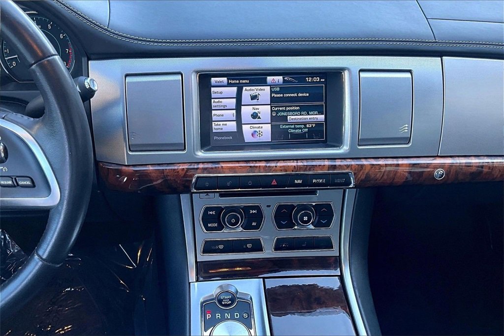 Used 2012 Jaguar XF Portfolio image 9