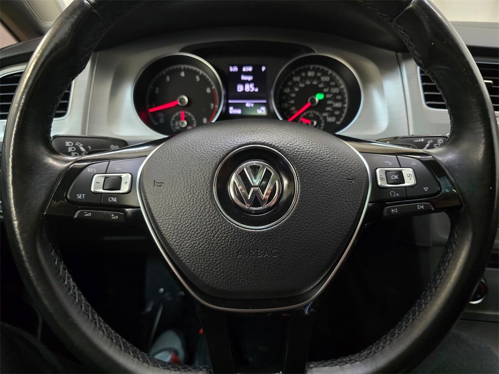 Used 2017 Volkswagen Golf Wolfsburg Edition image 24