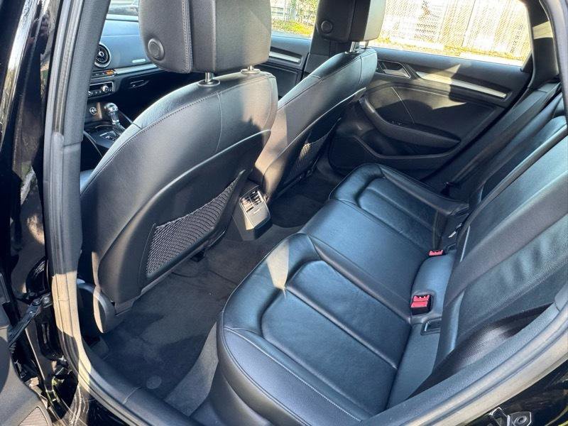 Used 2018 Audi A3 2.0T Premium image 16