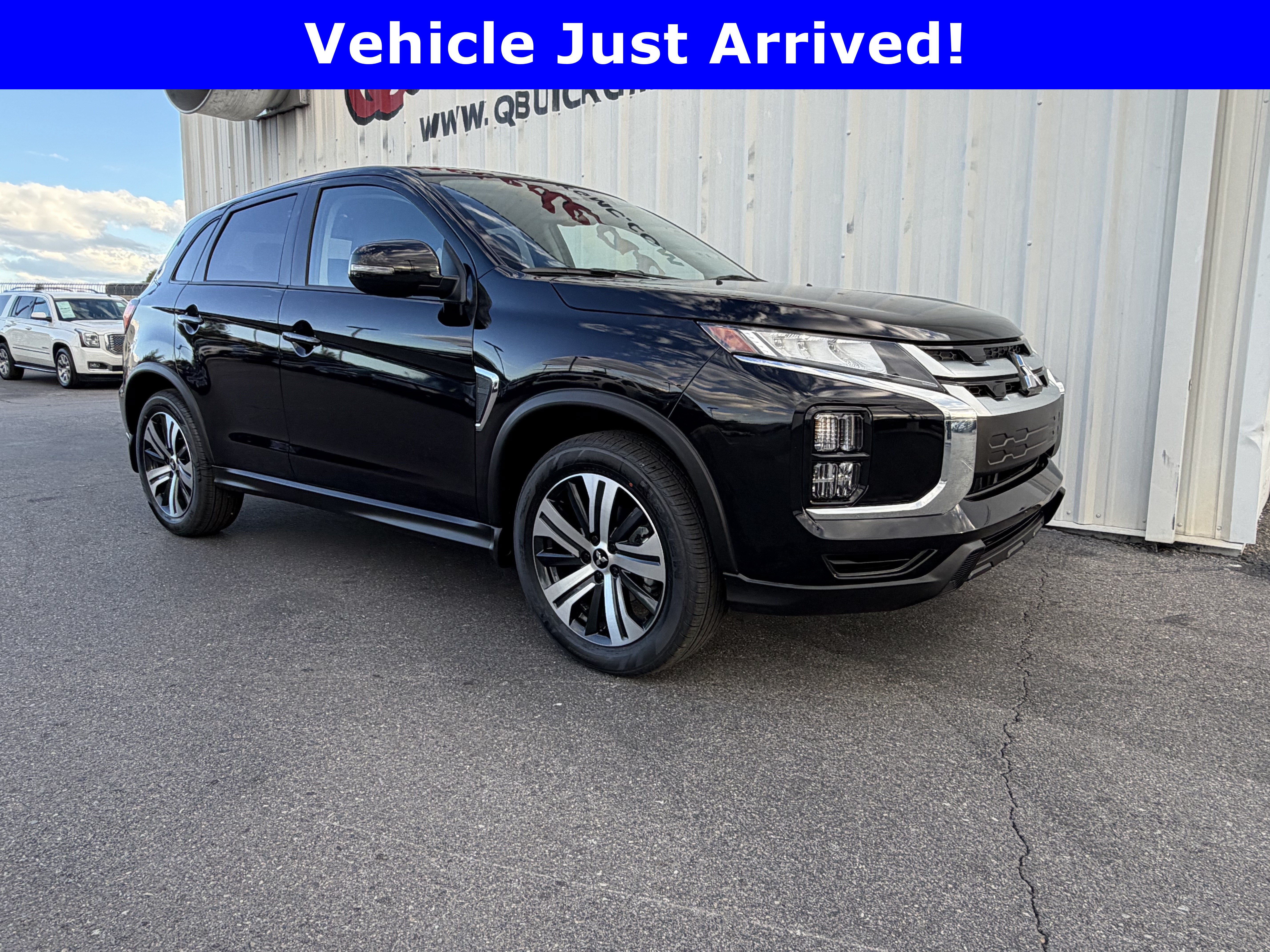 New 2027 Mitsubishi Outlander Sport SE FWD image 1