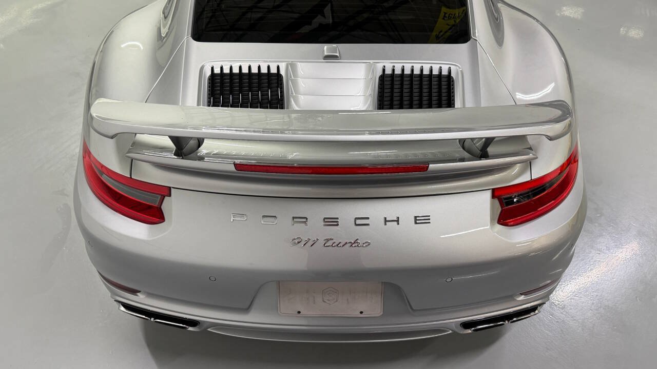 Used 2017 Porsche 911 4 Coupe AWD/4WD image 17