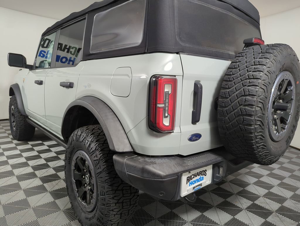 Used 2021 Ford Bronco Badlands video 2