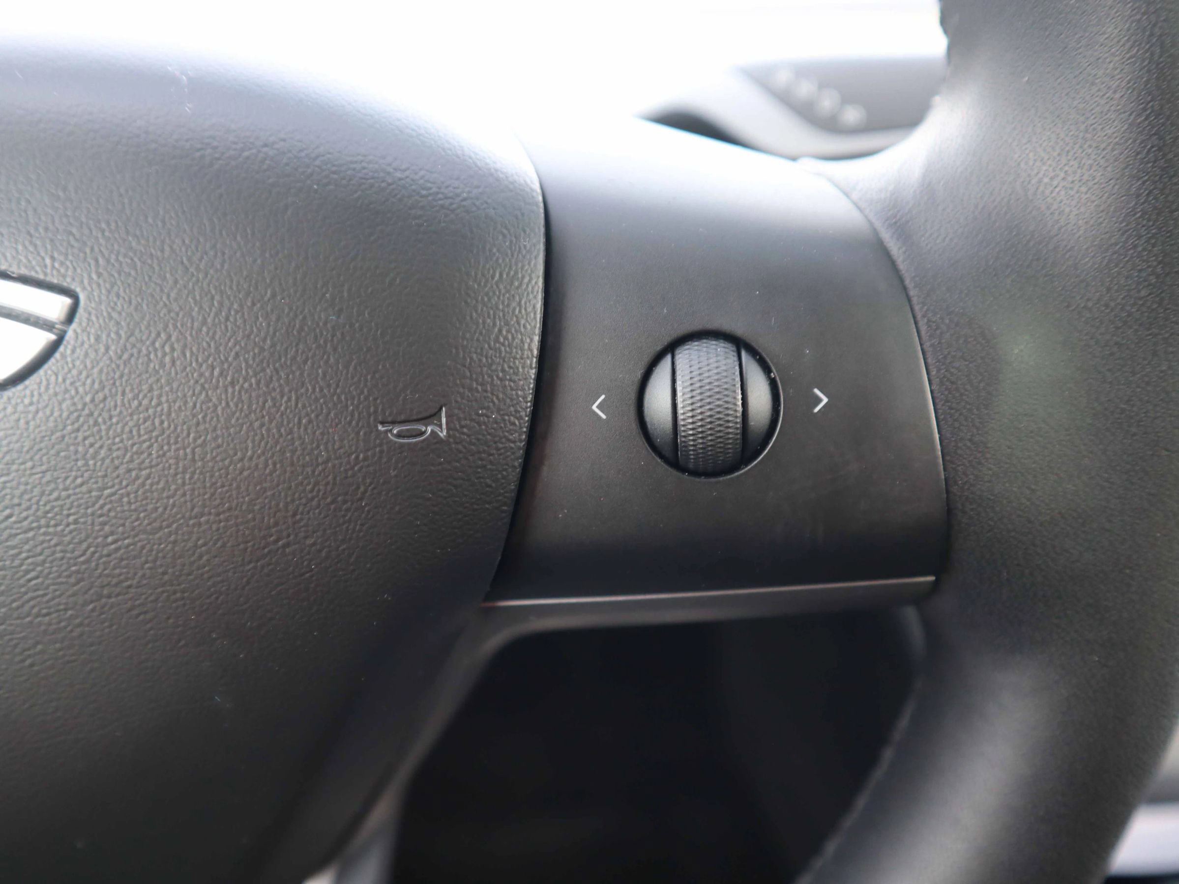 Used 2019 Tesla Model 3 Long Range image 17