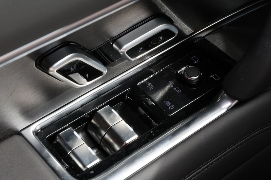 New 2027 Land Rover Range Rover SE AWD/4WD image 13
