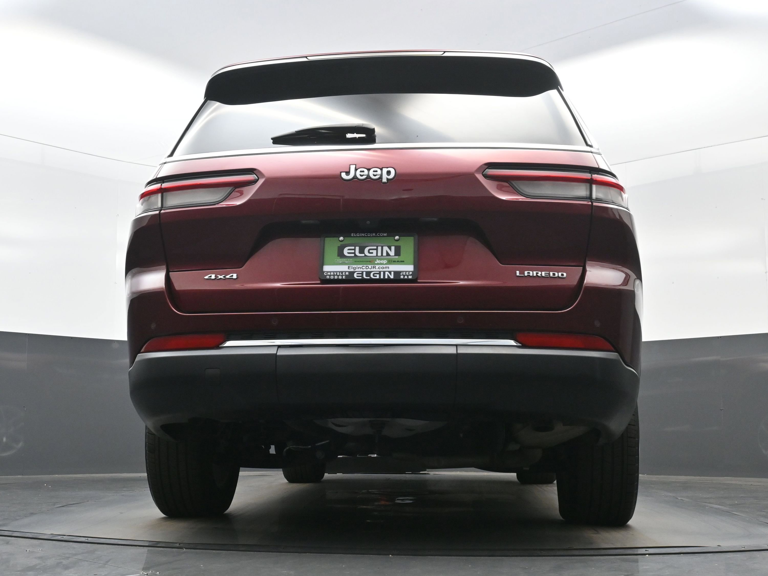 Used 2023 Jeep Grand Cherokee L Laredo image 29