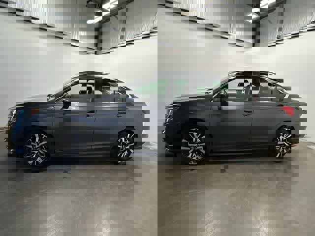 Used 2018 Subaru Legacy 2.5i Premium w/ Popular Package #1 AWD/4WD image 2
