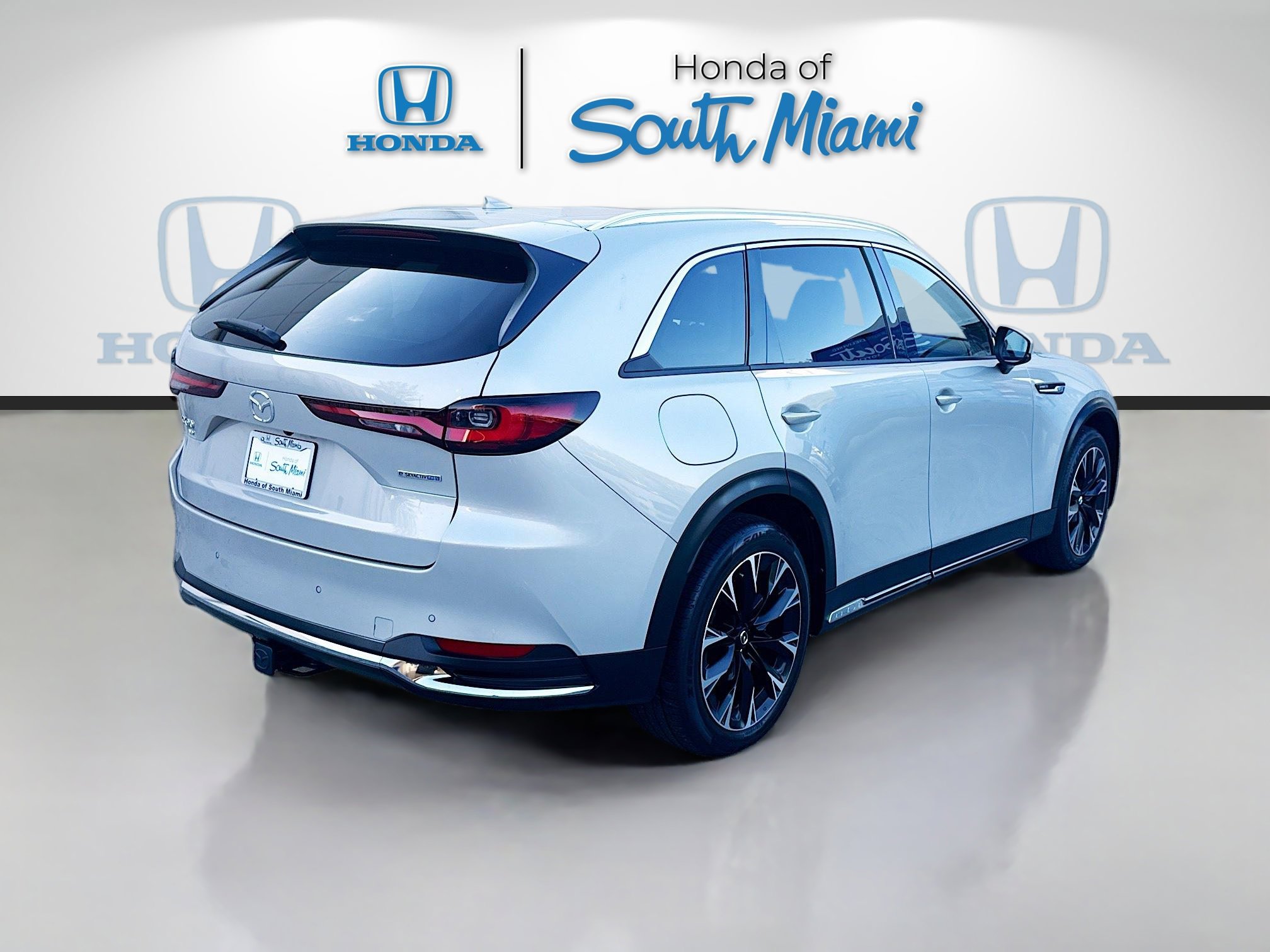 Used 2024 MAZDA CX-90 Plug-In Hybrid w/ Premium Pkg image 7