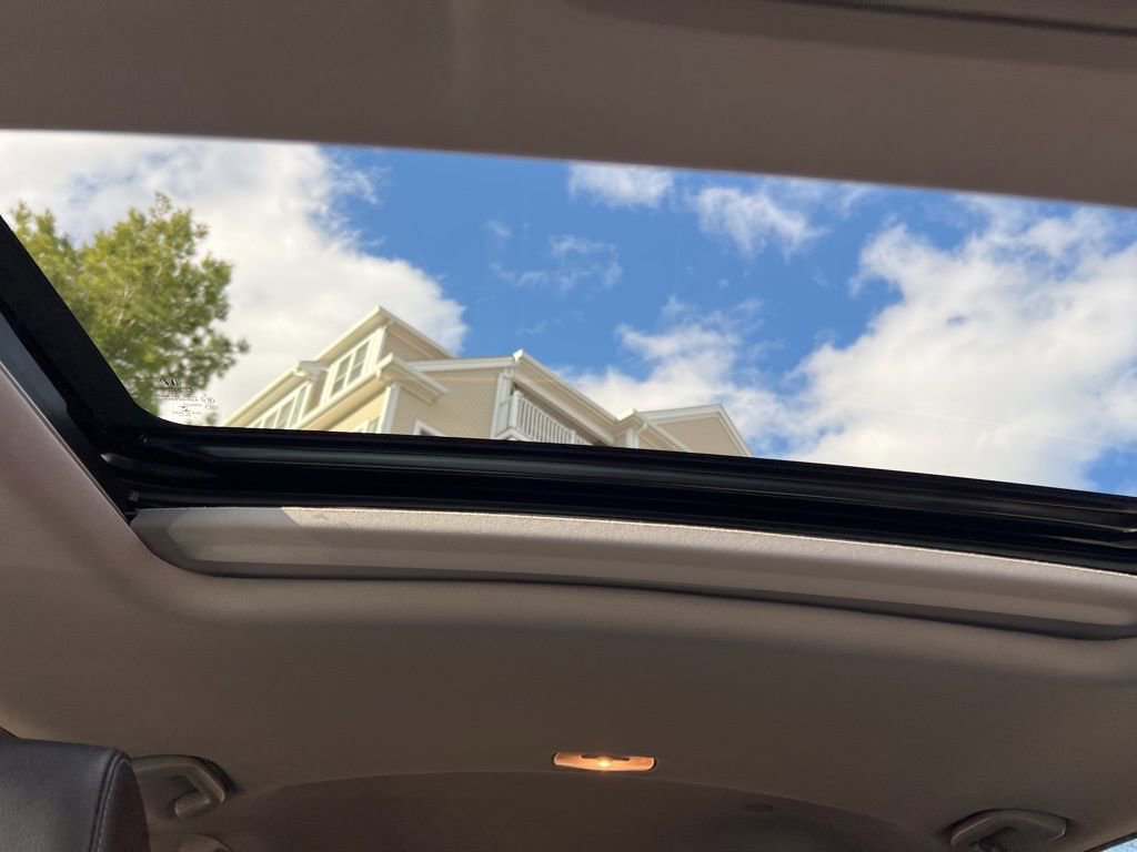 Used 2021 Honda CR-V Touring image 24