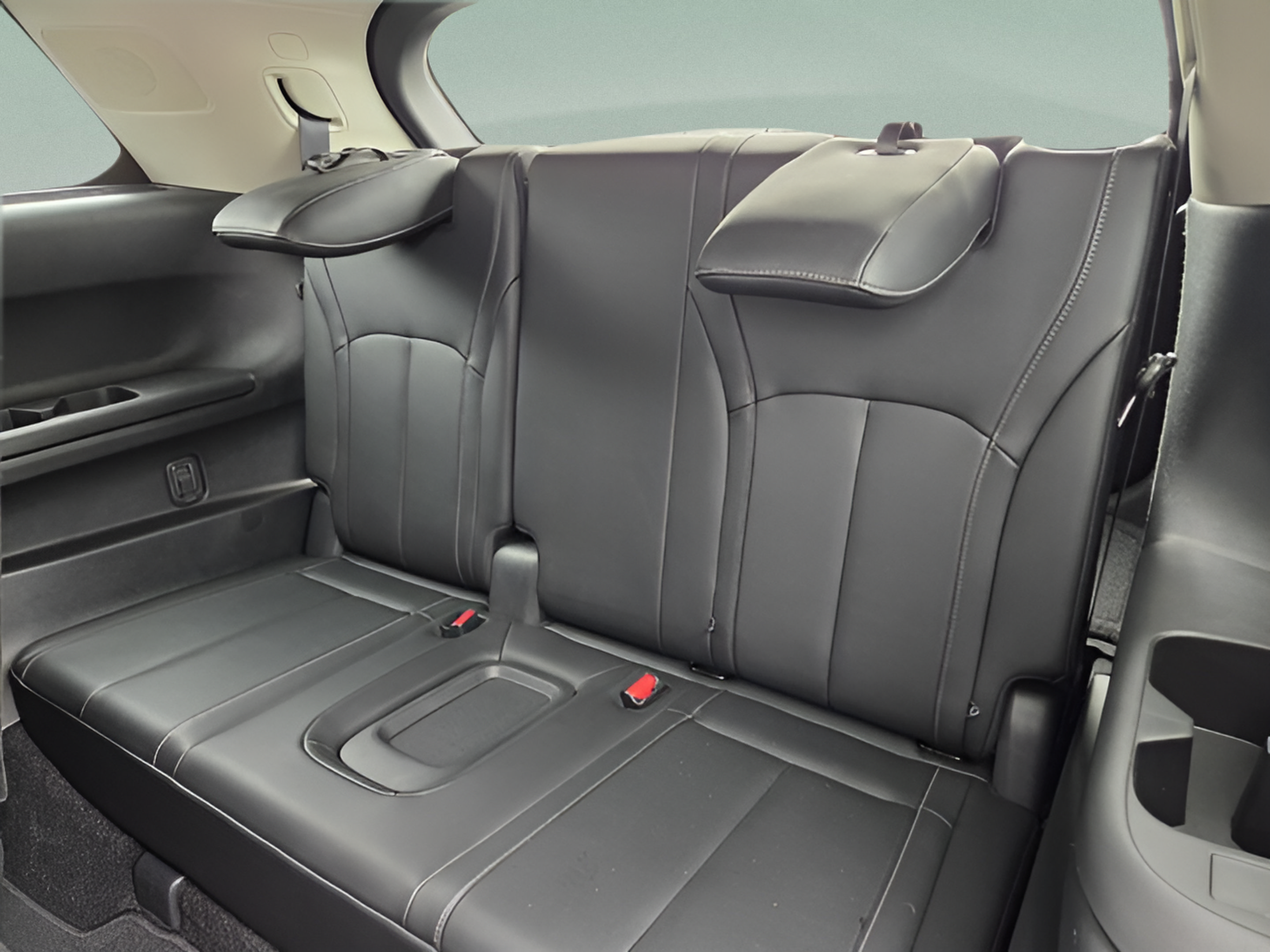 Certified 2026 INFINITI QX60 Luxe w/ Cargo Package FWD image 29