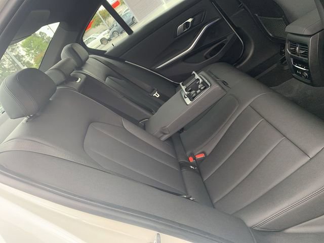 Used 2020 BMW 330i xDrive Sedan w/ M Sport Package AWD/4WD image 12