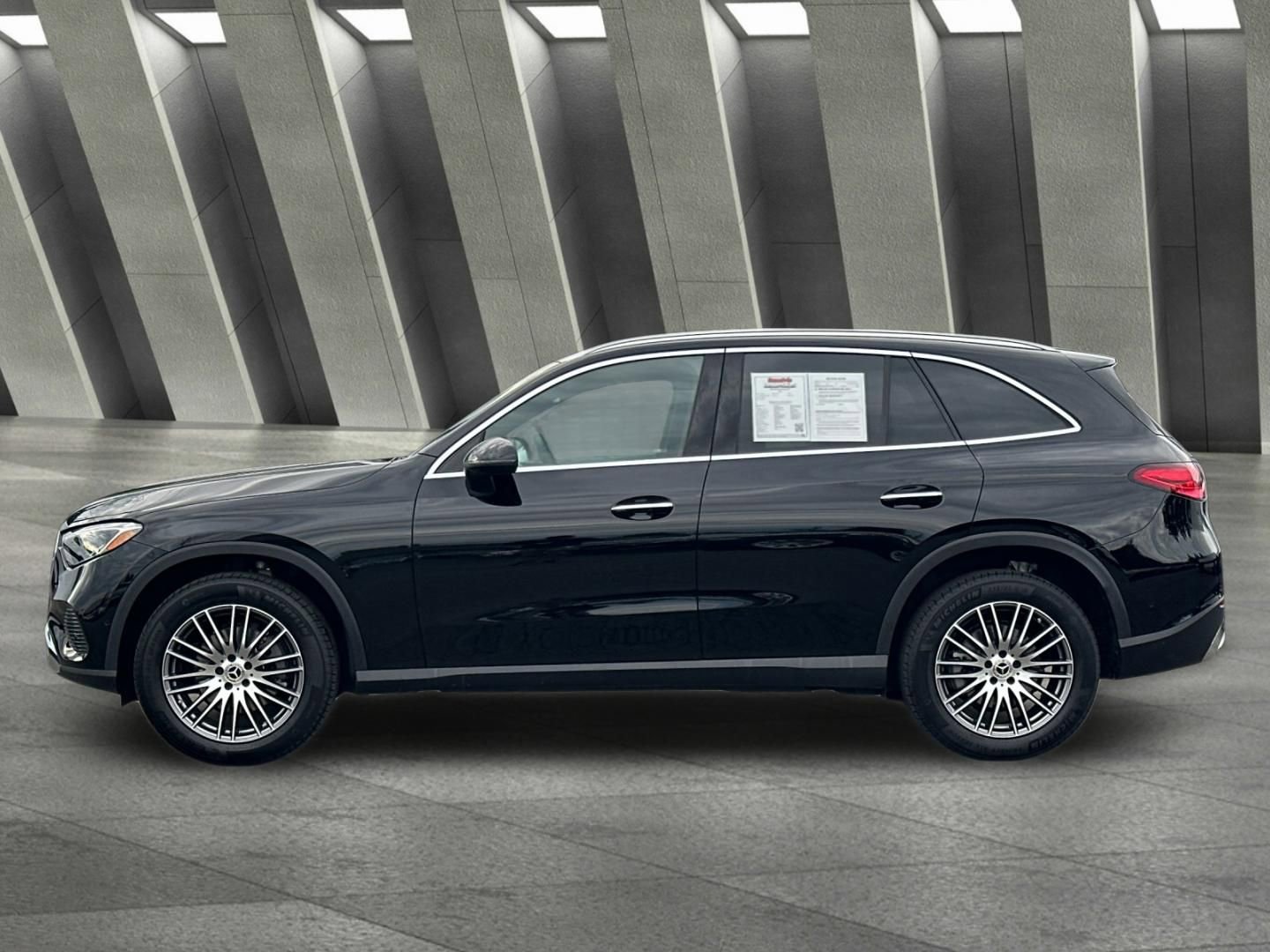 Certified 2026 Mercedes-Benz GLC 300 4MATIC image 7