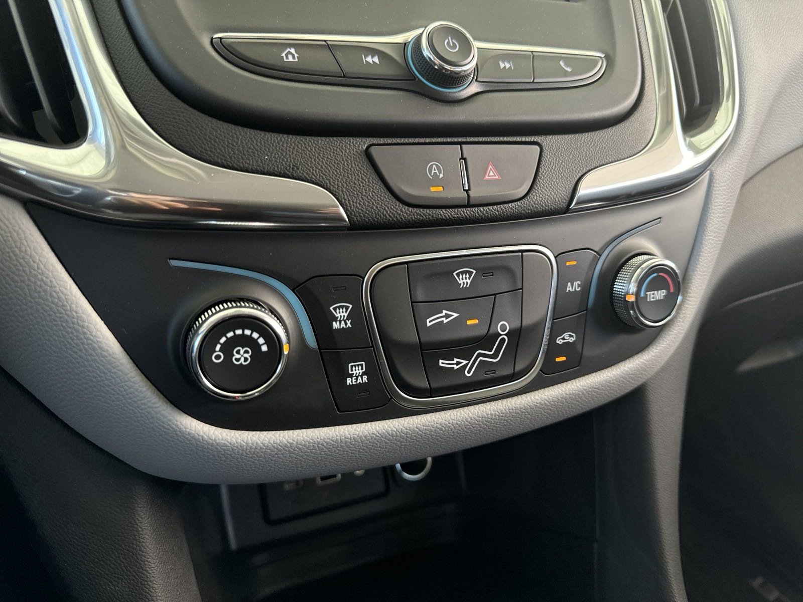 New 2024 Chevrolet Equinox LS w/ LS Convenience Package image 22