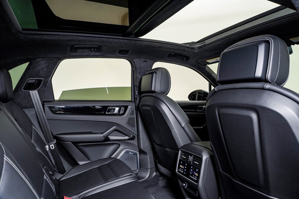Certified 2023 Porsche Cayenne GTS image 16