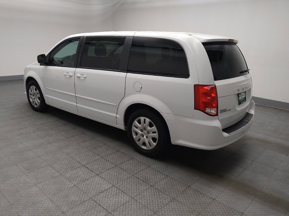 Used 2016 Dodge Grand Caravan SE w/ Quick Order Package 29E SE FWD image 3