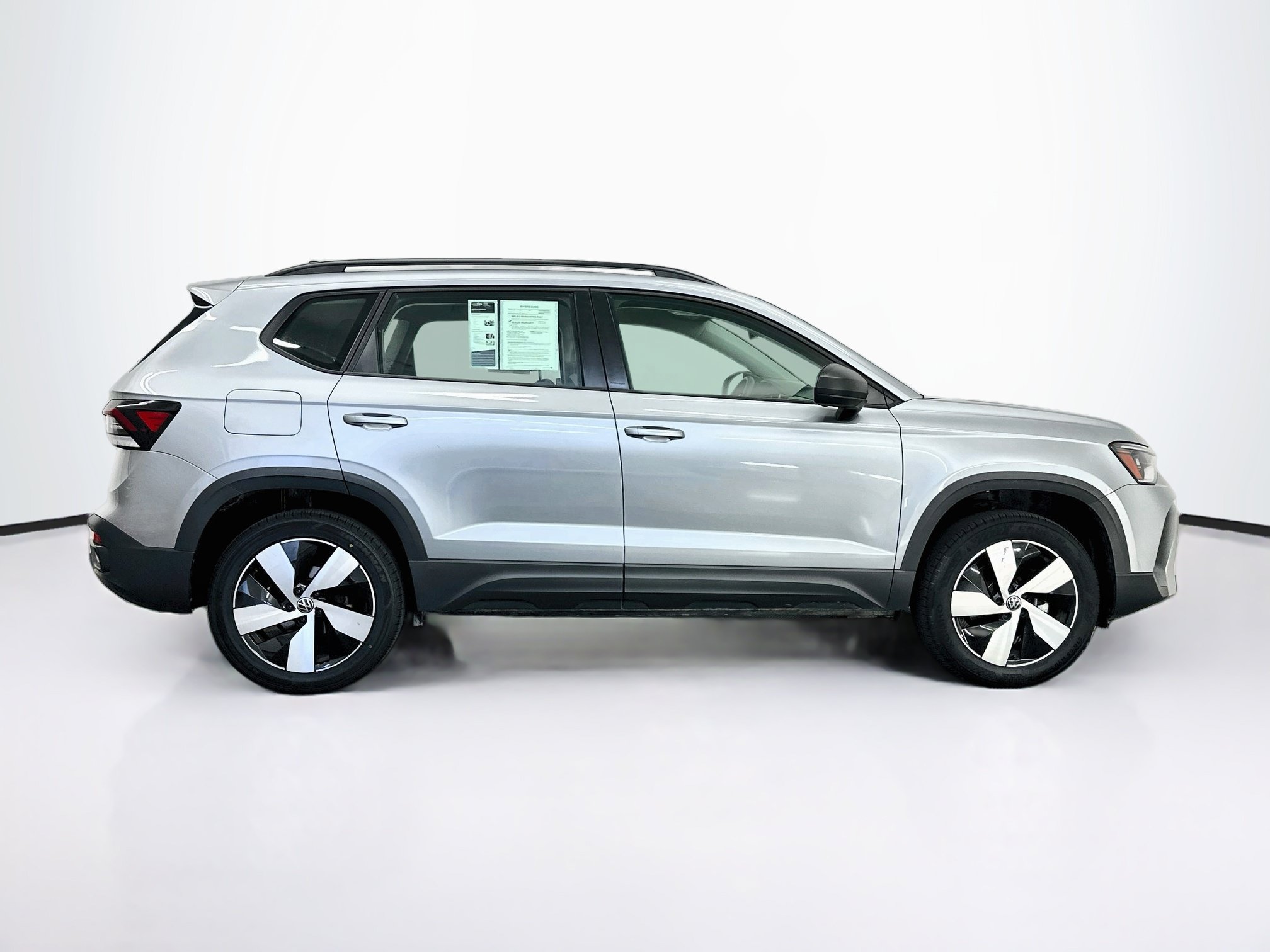 Used 2025 Volkswagen Taos S AWD/4WD image 10