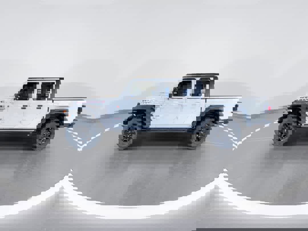 Used 2023 Jeep Gladiator Mojave w/ Cold Weather Group AWD/4WD image 5